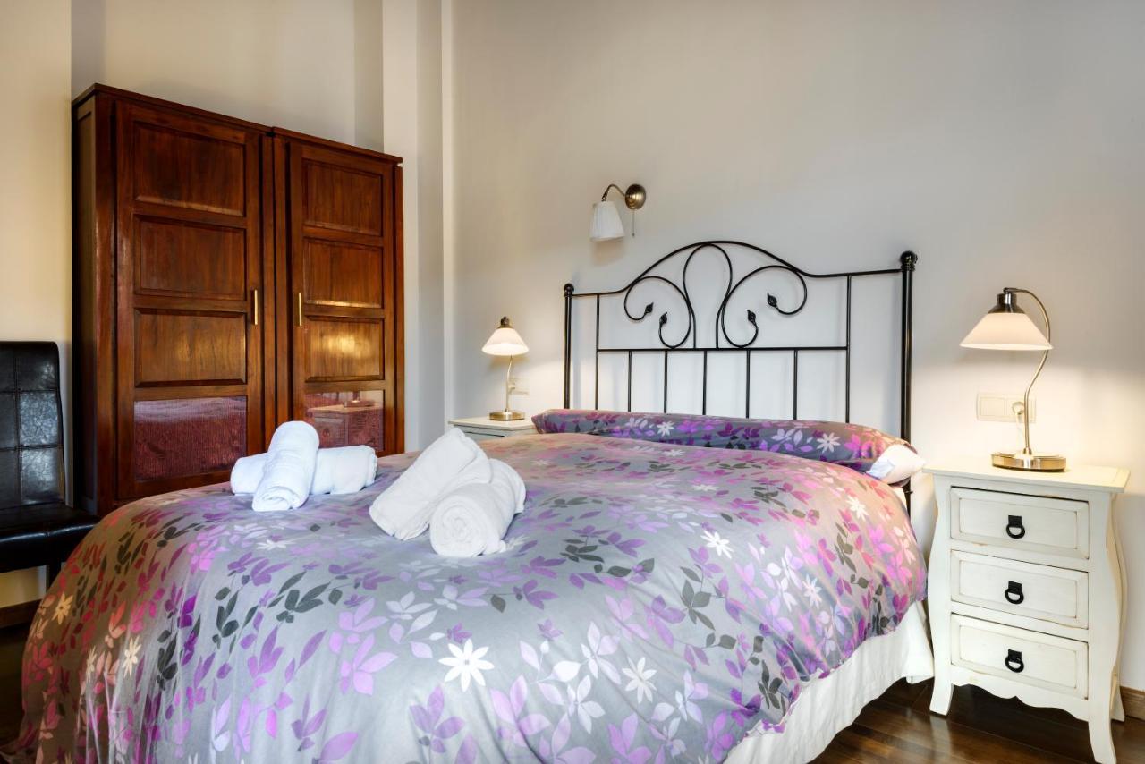 Sol Badaguas Jaca Villa Bagian luar foto