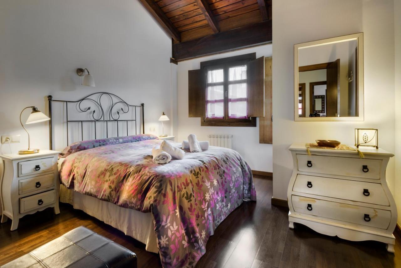 Sol Badaguas Jaca Villa Bagian luar foto