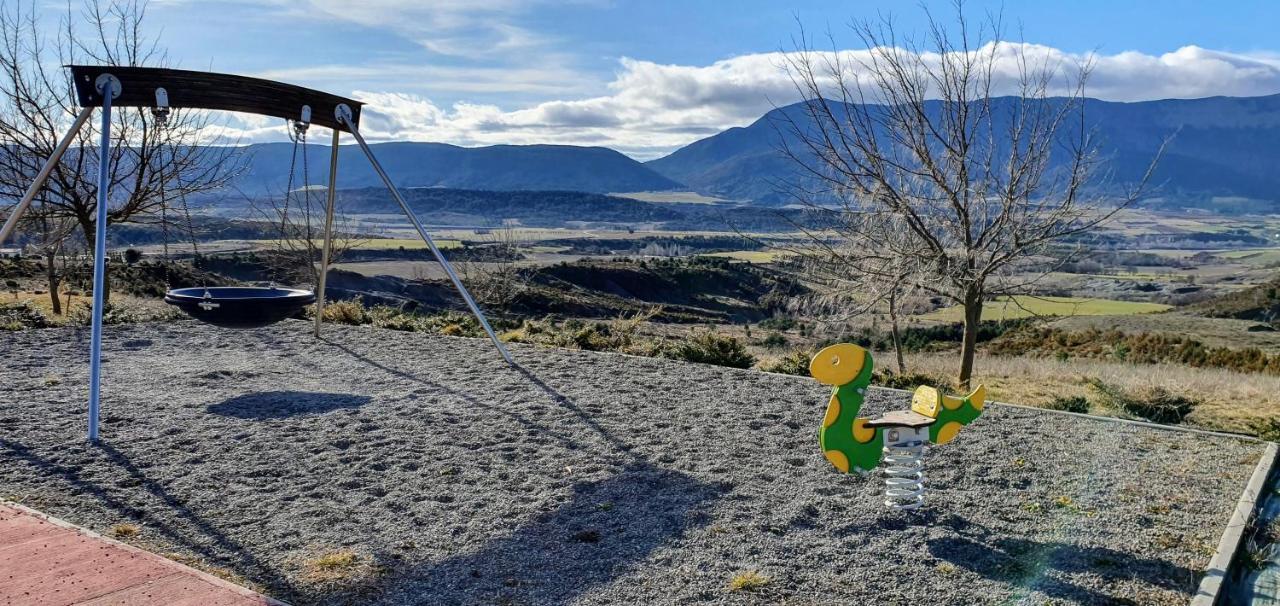 Sol Badaguas Jaca Villa Bagian luar foto