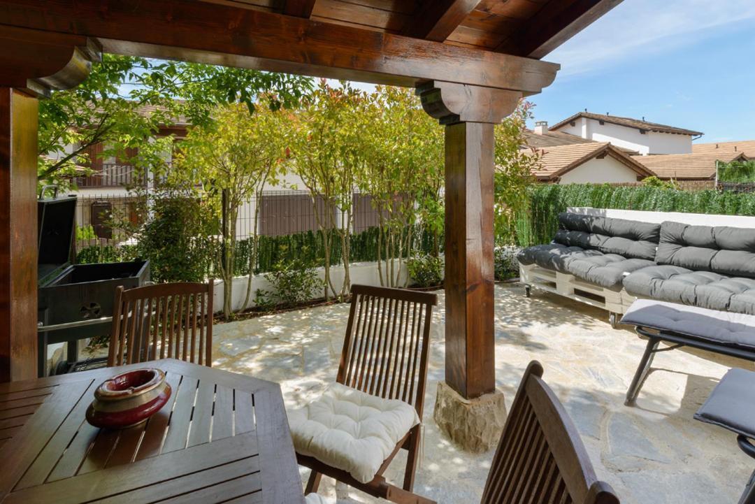 Sol Badaguas Jaca Villa Bagian luar foto