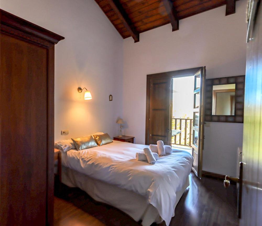 Sol Badaguas Jaca Villa Bagian luar foto