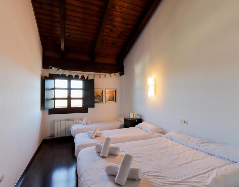 Sol Badaguas Jaca Villa Bagian luar foto