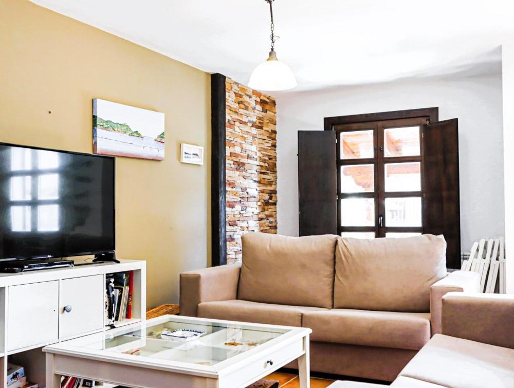 Sol Badaguas Jaca Villa Bagian luar foto